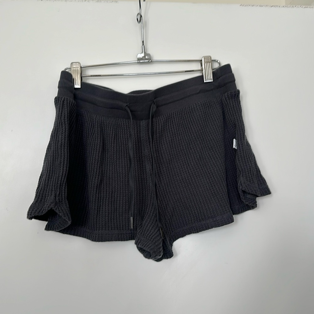 Waffle short by Feat